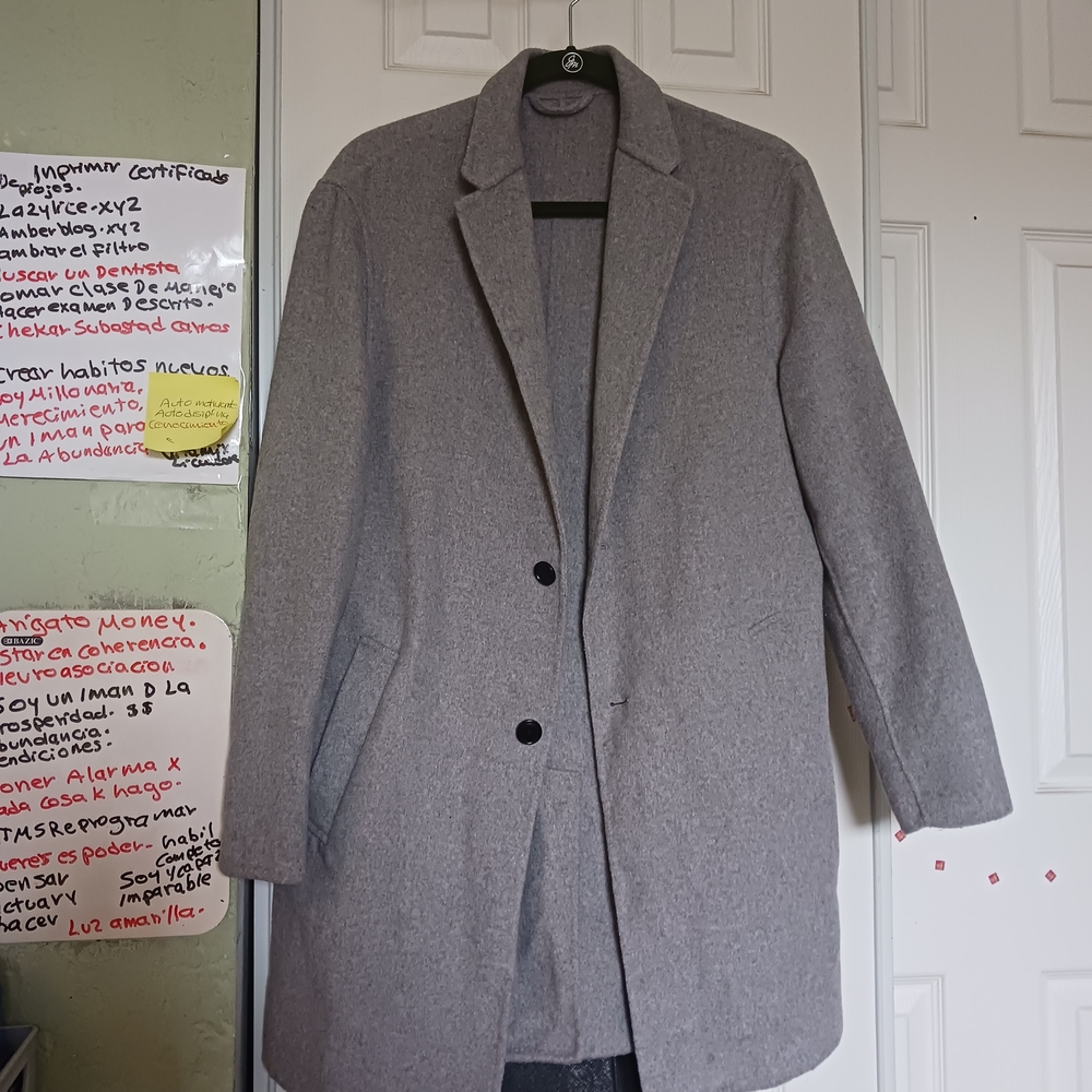 Zara Women.Coat  Light Gray  Clor Great Condition SZ L To XL